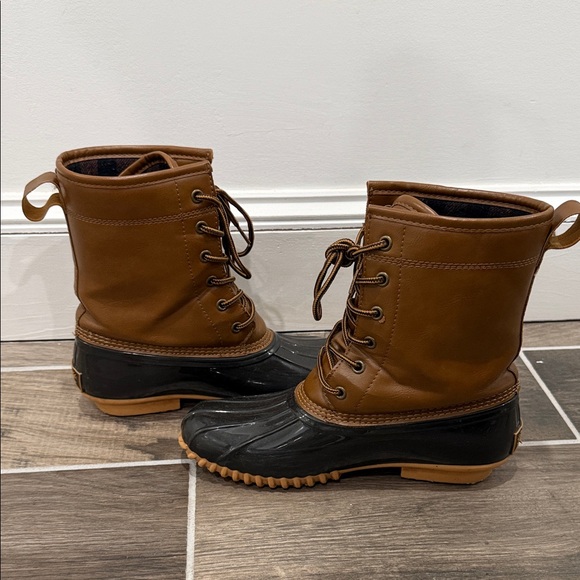 Sperry Brown and Black Women's Boots - Picture 4 of 6